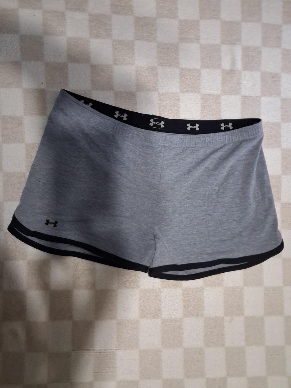 Under Armour Women's Grey Performance Shorts MD